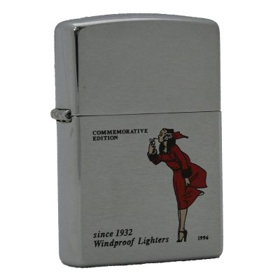 Accendino a benzina zippo, modello Varga Girl In Red, stampa