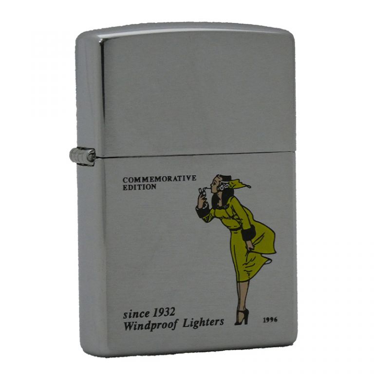 Accendino Zippo modello Varga Girl In Yellow