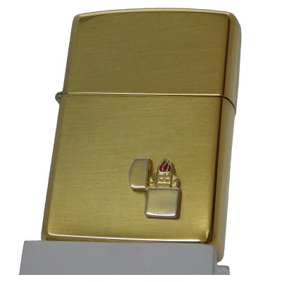 Accendino a benzima zippo, modello brass emblema, stemma